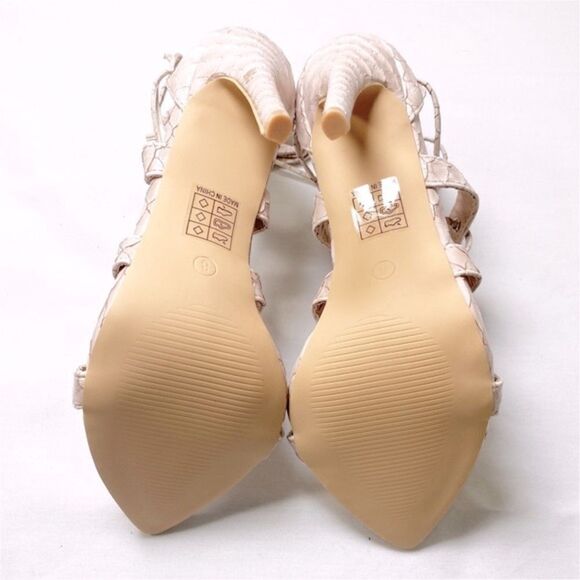 NWOT Miss Lola PARADISE SKIES - Nude - Picture 9 of 9